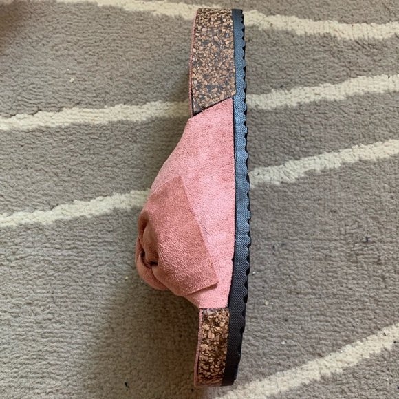 🎀 Last Pair! Bow Accent Sandals, Flats - Picture 3 of 3